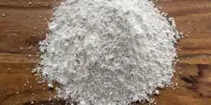 Lire la suite à propos de l’article Terre de diatomée : Vermifuge et Antiparasitaire Naturel – Chien & Chat